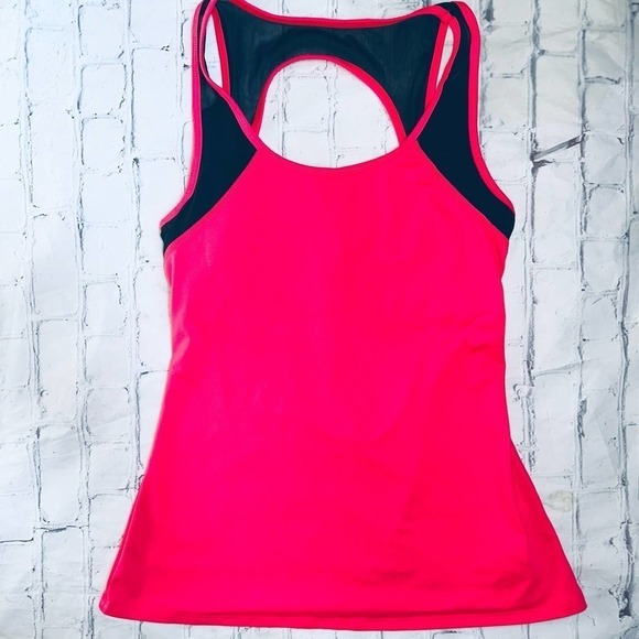 NWOT Women’s Small Fabletics Performance Tank Top - Picture 1 of 7